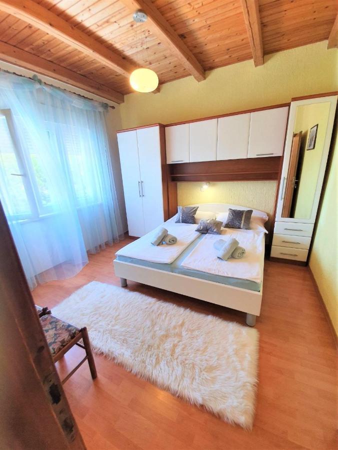 Apartments Angela Kampor المظهر الخارجي الصورة