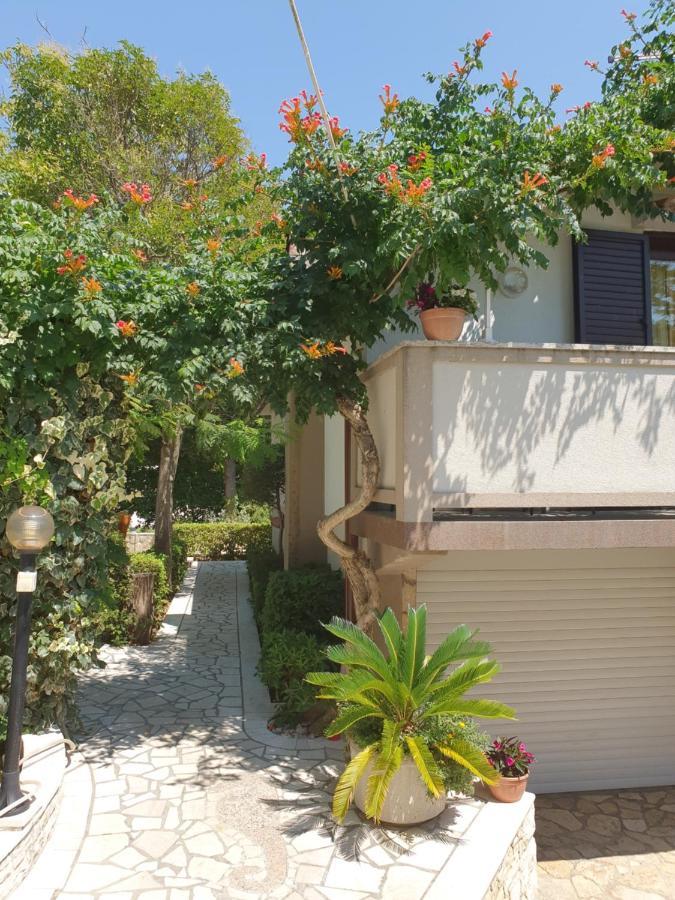 Apartments Angela Kampor المظهر الخارجي الصورة