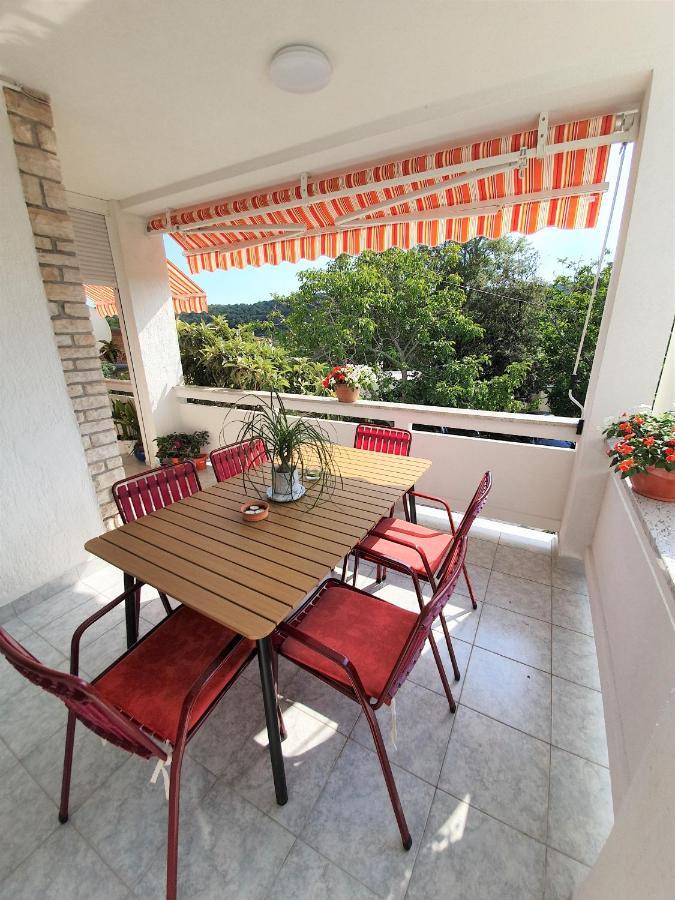 Apartments Angela Kampor المظهر الخارجي الصورة