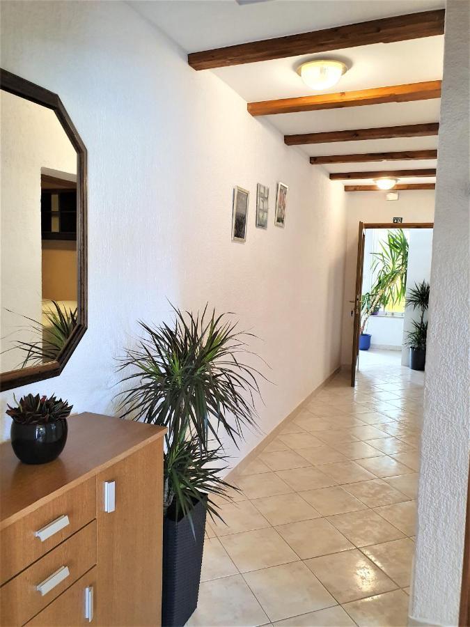 Apartments Angela Kampor المظهر الخارجي الصورة