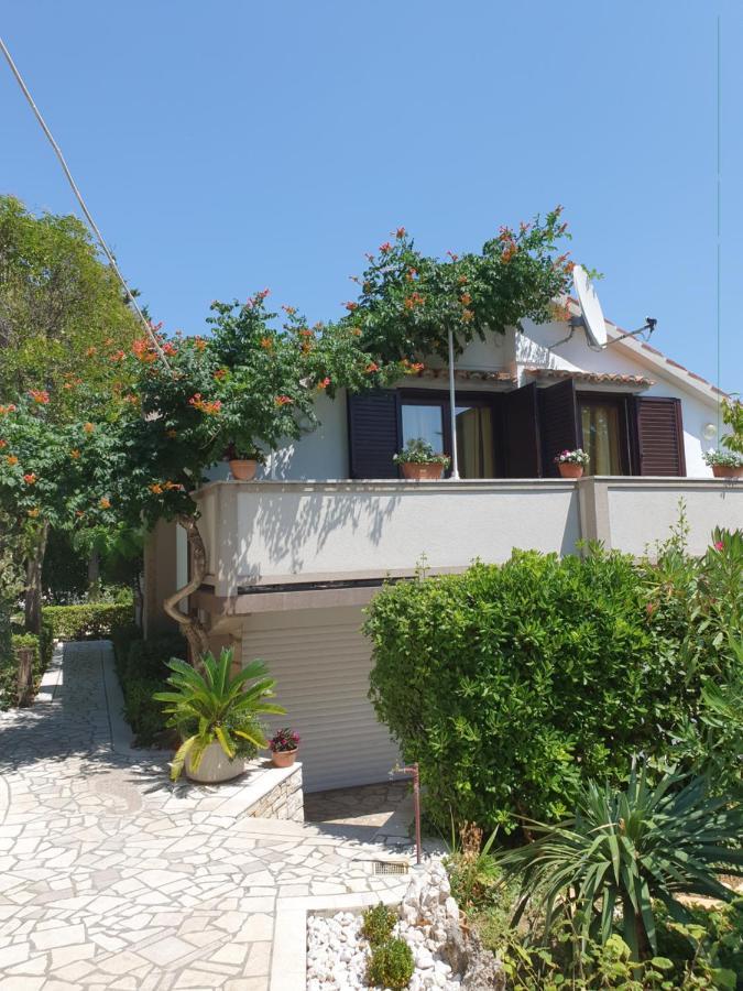 Apartments Angela Kampor المظهر الخارجي الصورة