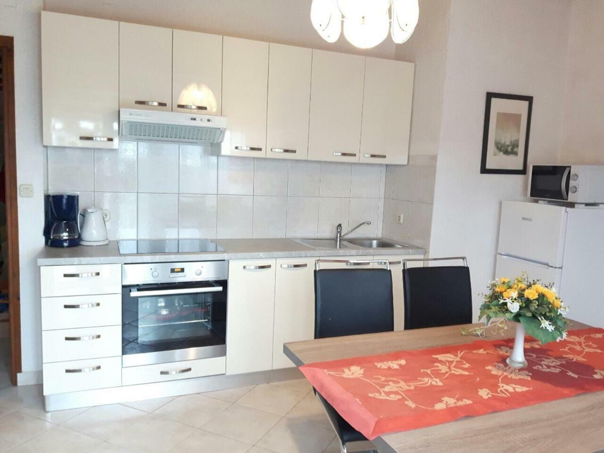 Apartments Angela Kampor المظهر الخارجي الصورة